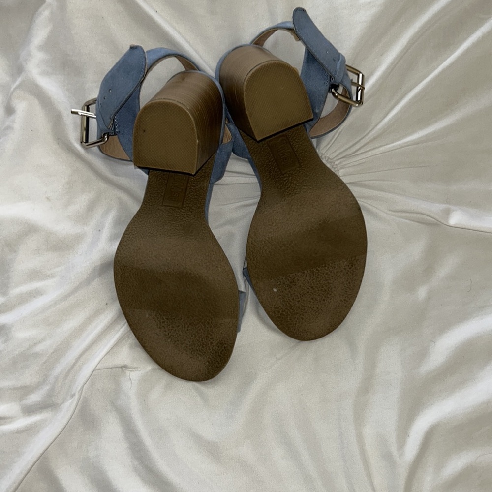 Light blue high heels! Worn once or twice - Picture 3 of 3